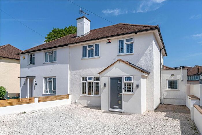 4 Bedroom Semi Detached House For Sale In Hanworth Road, Hampton Hill, TW12