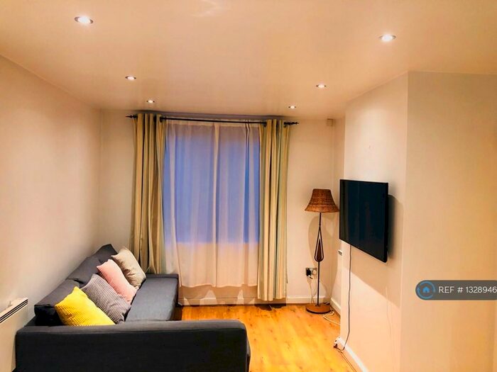 1 Bedroom Flat To Rent In Latitude Apartments, London, N16