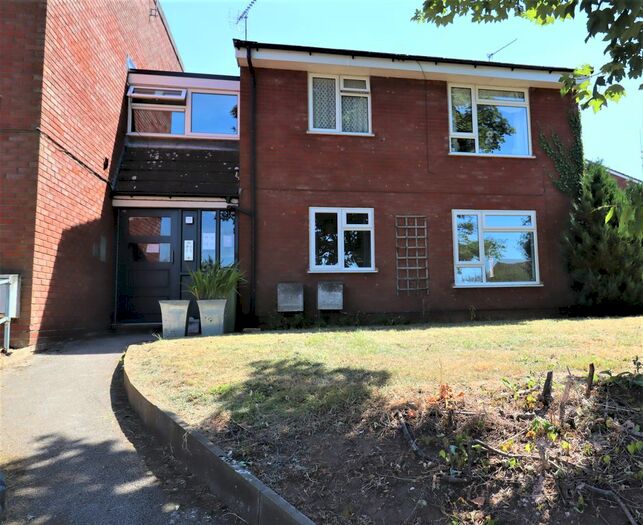 1 Bedroom Flat To Rent In Great Brickhill Lane, Little Brickhill, Milton Keynes, MK17