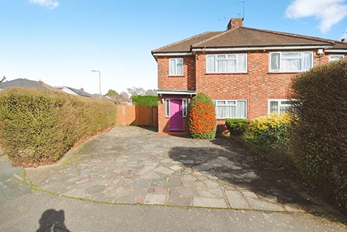 3 Bedroom Semi Detached House For Sale In Leander Gardens, Watford, WD25