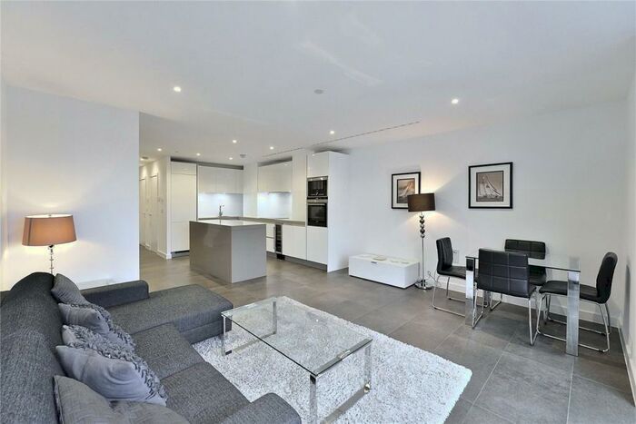 2 Bedroom Apartment To Rent In Book House, City Road, EC1V