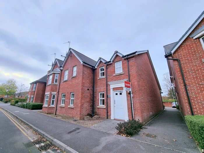 2 Bedroom Flat To Rent In Spire View, Salisbury SP2