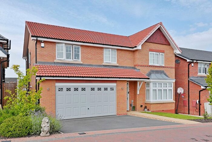 5 Bedroom Detached House For Sale In Clarell Walk, Thorpe Hesley, Rotherham, S61
