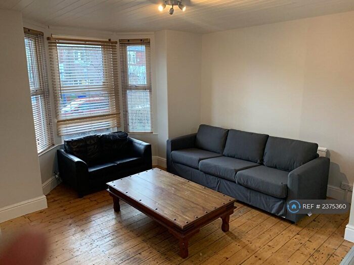 4 Bedroom Semi-Detached House To Rent In Hough Road, Manchester, M20