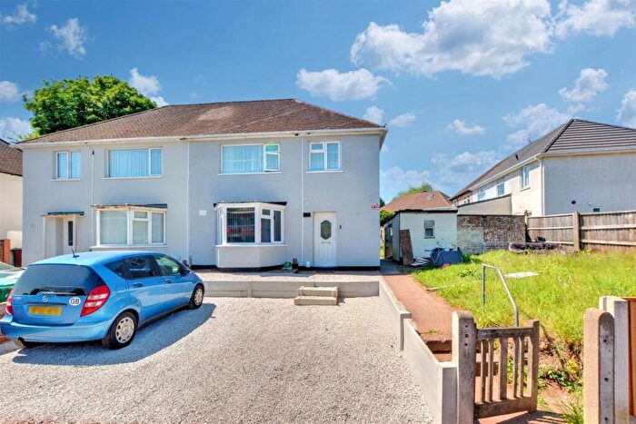 3 Bedroom Semi-Detached House For Sale In Wigman Road, Nottingham, NG8