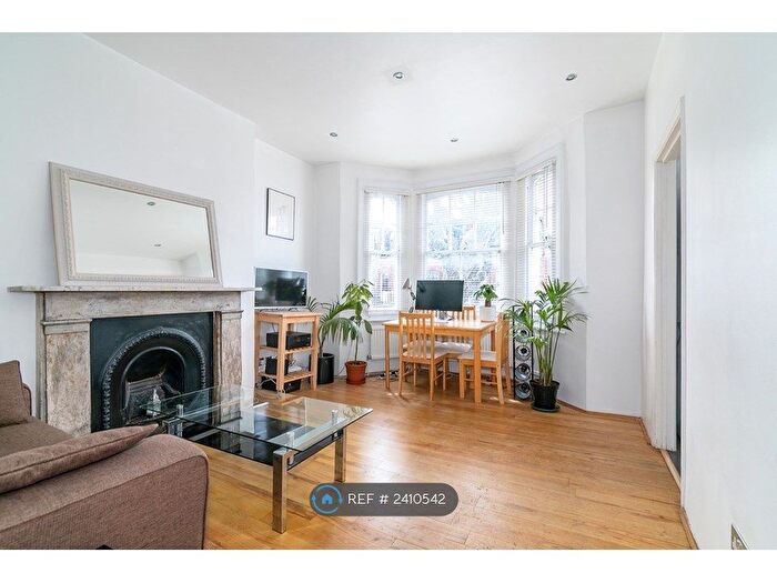 1 Bedroom Flat To Rent In Crookham Road, London, SW6