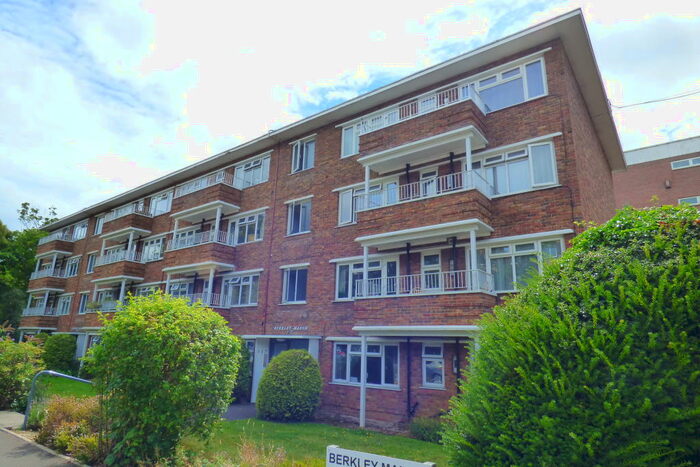 1 Bedroom Apartment To Rent In Westbourne, BH12