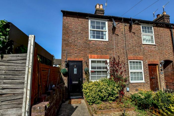 2 Bedroom Terraced House To Rent In George Street, Chesham, HP5
