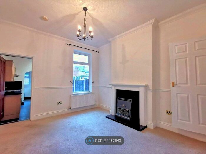 2 Bedroom Terraced House To Rent In Hermitage Road, Erdington, Birmingham, B23