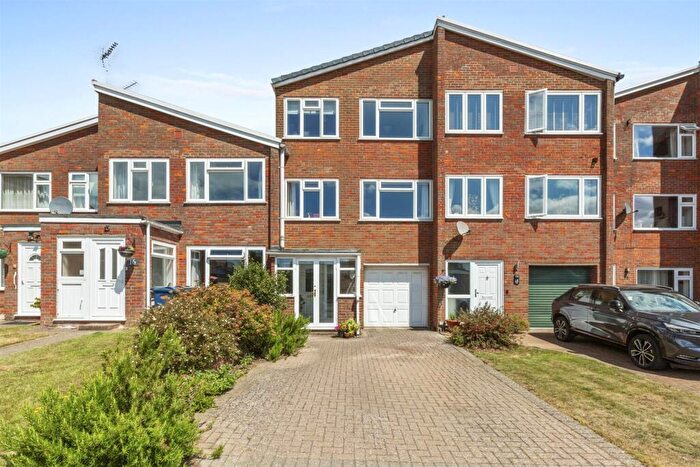 3 Bedroom House For Sale In Peters Close, Prestwood, HP16