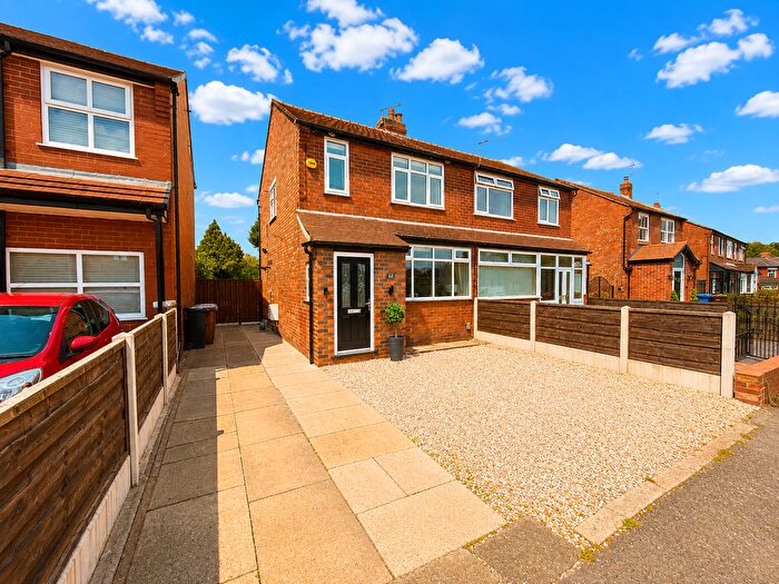 2 Bedroom Semi-Detached House For Sale In Birkdale Road, South Reddish, Stockport, SK5