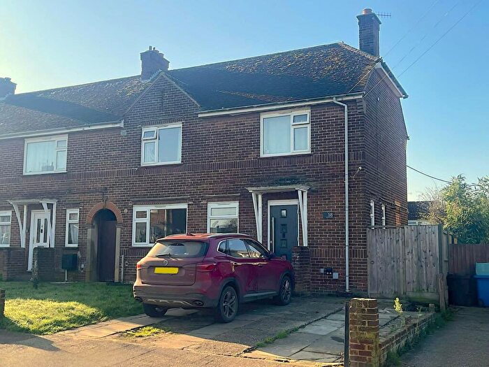 3 Bedroom End Of Terrace House For Sale In Millfield Road, Faversham, ME13