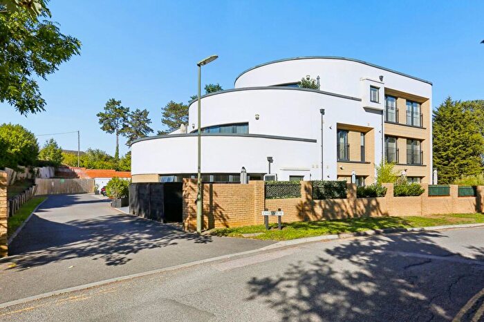 2 Bedroom Flat For Sale In Court Lane, Oaks View Court Lane, KT19