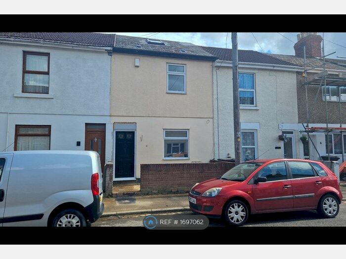 4 Bedroom Terraced House To Rent In Suffolk Street, Swindon, SN2