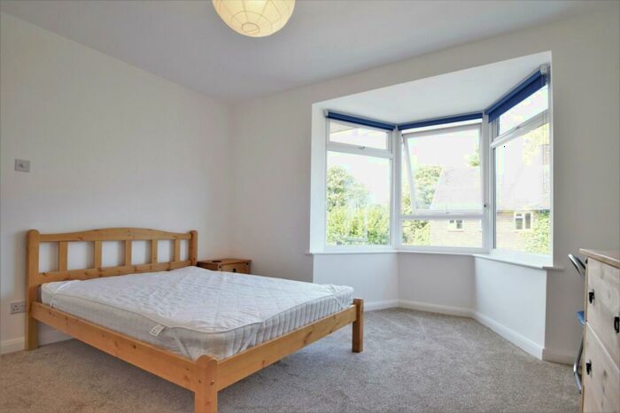 4 Bedroom Detached House To Rent In Fulflood, SO22