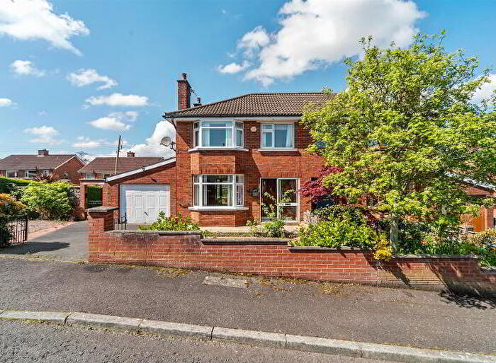 3 Bedroom Semi-Detached House For Sale In Glenview Drive, Belfast, BT5