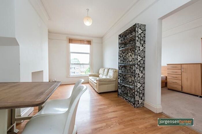 1 Bedroom Flat To Rent In The Vale, Acton, W3