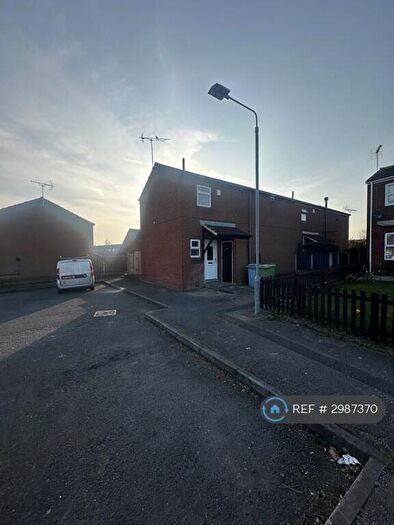 3 Bedroom Semi-Detached House To Rent In Swaledale, Worksop, S81