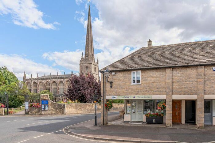 1 Bedroom Flat To Rent In Church Street, Tetbury, GL8