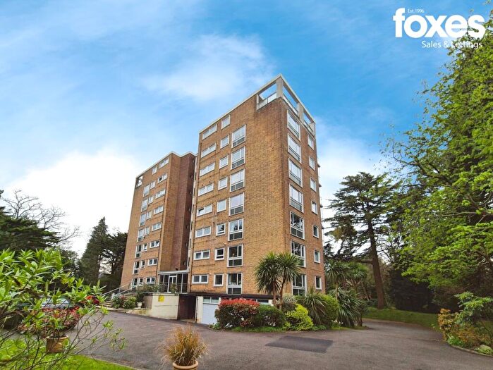 3 Bedroom Apartment To Rent In Flat, Dolphin Court, The Avenue, Poole, Dorset, BH13