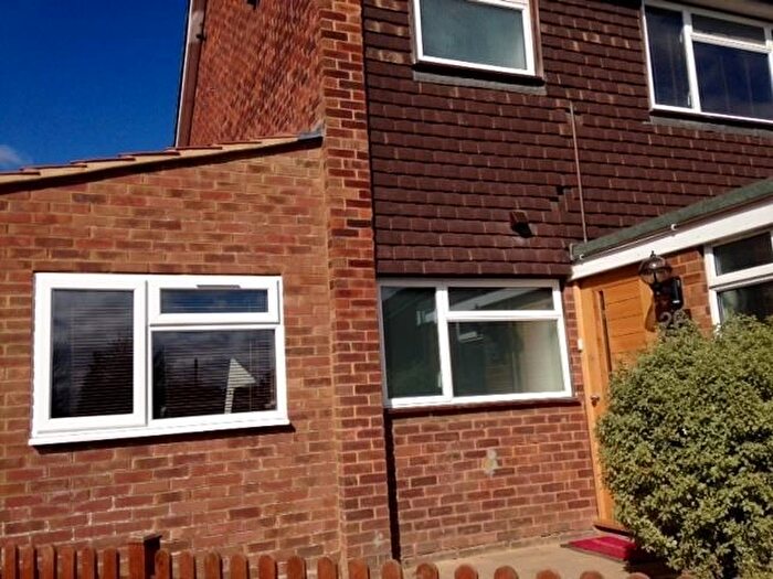 6 Bedroom Detached House To Rent In Slough, Berkshire, SL1