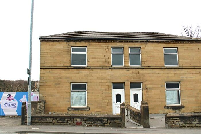 2 Bedroom Property To Rent In Manchester Road, Huddersfield, HD4