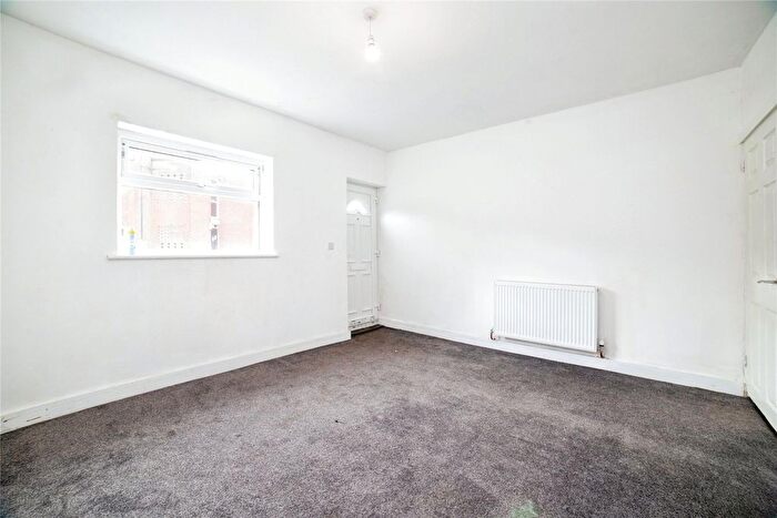 3 Bedroom End Of Terrace House For Sale In High Street, Sutton-In-Ashfield, Nottinghamshire, NG17