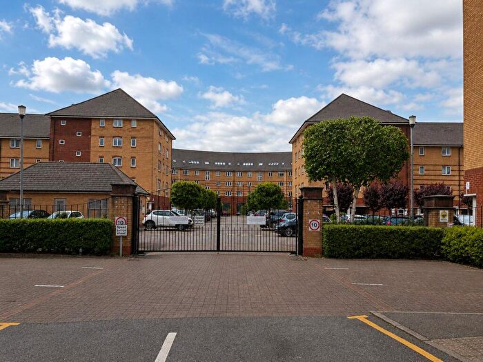 1 Bedroom Flat For Sale In St. Peters Street, Maidstone, ME16