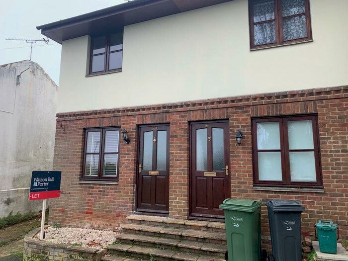 2 Bedroom House To Rent In Church Lane, Ryde, PO33