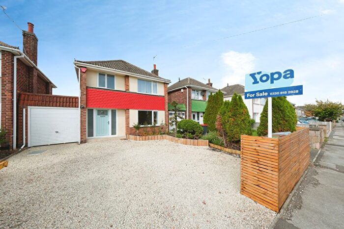 3 Bedroom Detached House For Sale In Vaughan Avenue, Nottingham, NG15