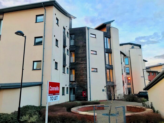 2 Bedroom Flat To Rent In Gosse Court, Swindon, SN3