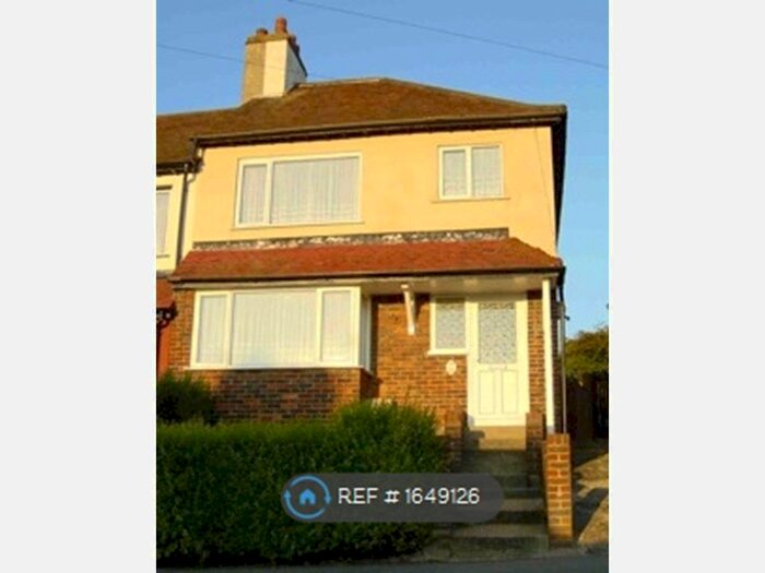 5 Bedroom End Of Terrace House To Rent In Bevendean Crescent, Brighton, BN2