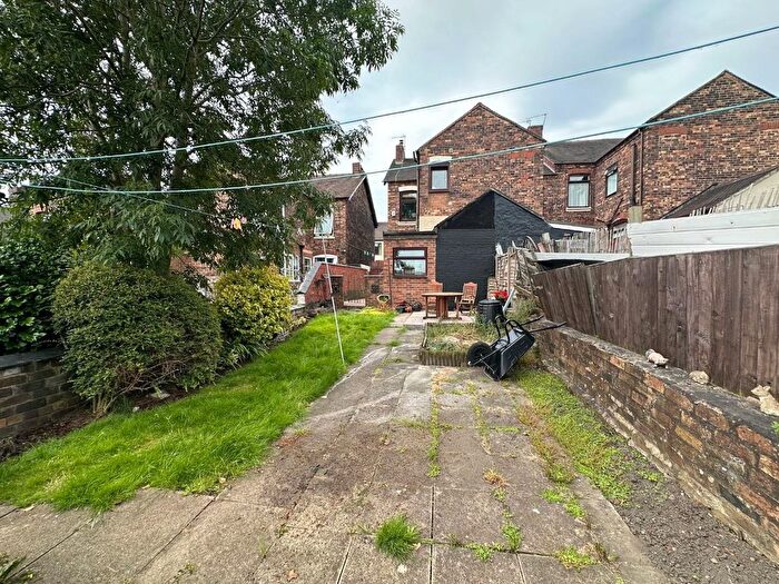 2 Bedroom End Of Terrace House To Rent In Bradford Terrace, Northwood, Stoke-On-Trent, ST1