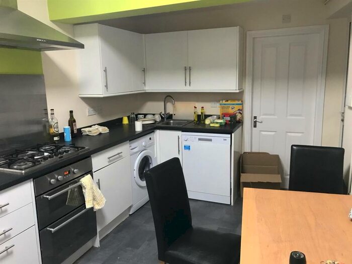 5 Bedroom Terraced House To Rent In Tiverton Road, Selly Oak, Birmingham, B29