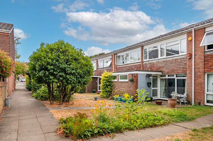 3 Bedroom Terraced House For Sale In Harrison Close, Reigate, RH2