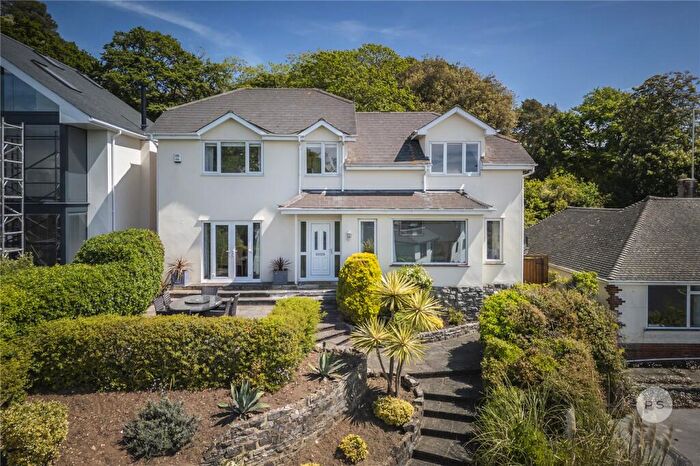 4 Bedroom Detached House For Sale In Springfield Crescent, Poole, Dorset, BH14