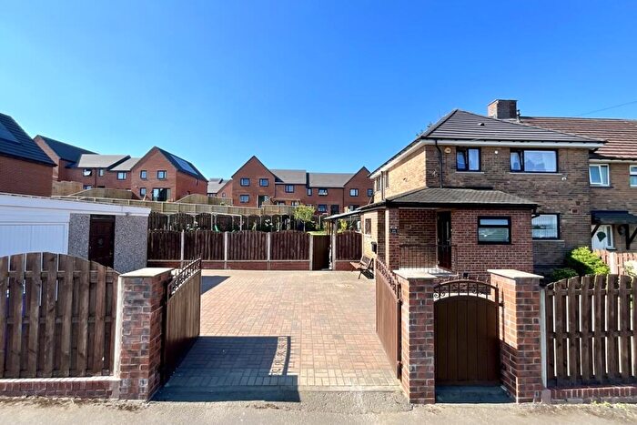 3 Bedroom End Of Terrace House For Sale In Motehall Road, Sheffield, S2