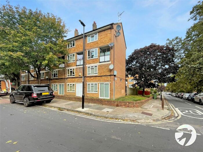 2 Bedroom Flat To Rent In Fuchsia Street, London, SE2