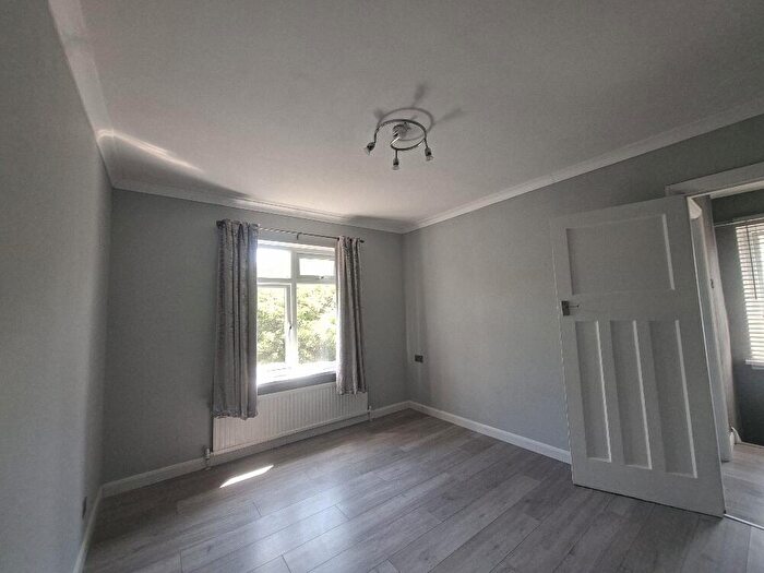 3 Bedroom Semi-Detached House To Rent In Hempdyke Road, Scunthorpe, DN15