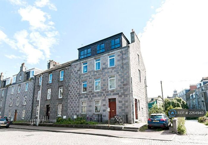 2 Bedroom Flat To Rent In Summerfield Terrace, Aberdeen, AB24