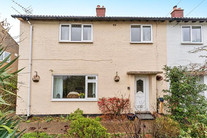 3 Bedroom Semi-Detached House For Sale In St. Vincents Close, Girton, Cambridge, Cambridgeshire, CB3