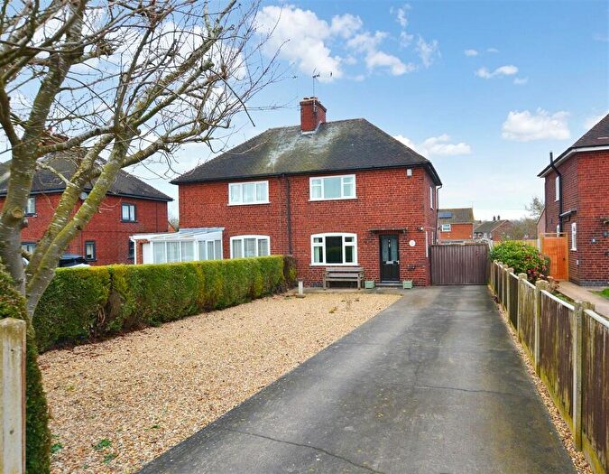 3 Bedroom Semi-Detached House For Sale In Eakring Road, Wellow, Newark, NG22