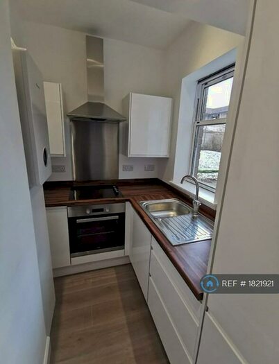 2 Bedroom Flat To Rent In Clepington Road, Dundee, DD3