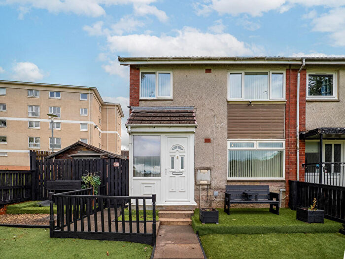 3 Bedroom End Of Terrace House To Rent In Graham Walk Kilmarnock, KA3