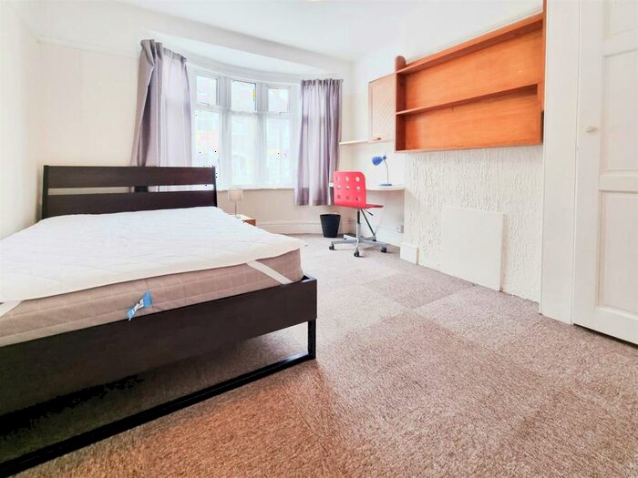 1 Bedroom House To Rent In Trinity Road, Gillingham, ME7