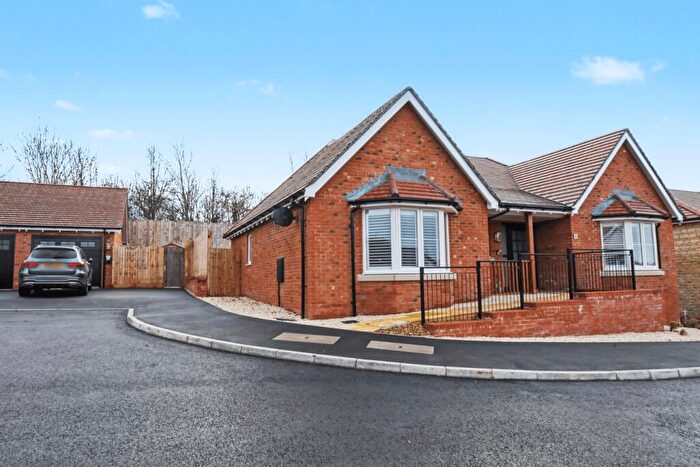 3 Bedroom Detached Bungalow For Sale In Rosehip Road, Bromham, MK43