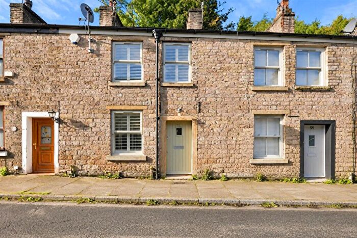 2 Bedroom Cottage For Sale In Water Street, Bollington, SK10
