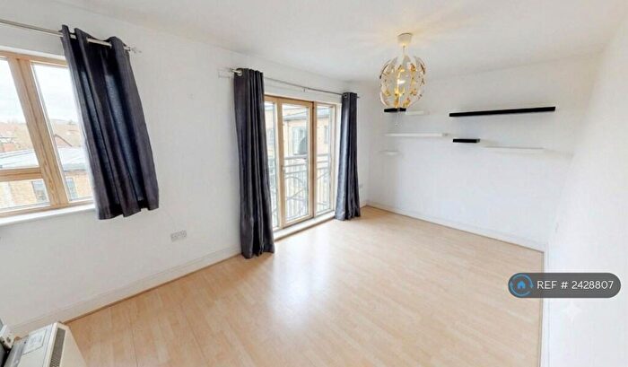 1 Bedroom Flat To Rent In Bruce House, Harrow, HA1