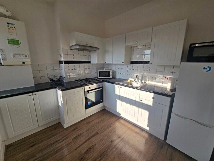 2 Bedroom Flat To Rent In Chamberlayne Road, London, NW10