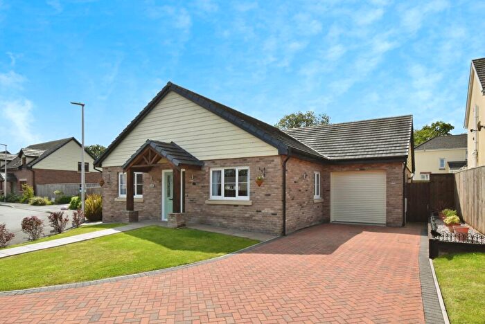 3 Bedroom Bungalow For Sale In Llys Tirnant, Fforest Fach, Tycroes, Ammanford, SA18